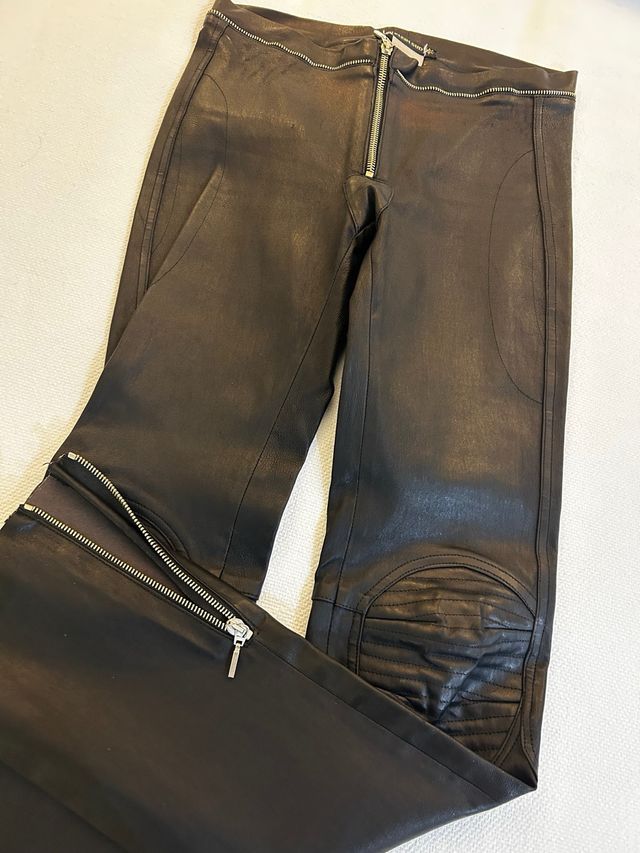 Pantalón recto de cuero negro de mujer vintage 