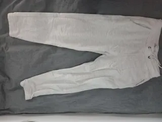 Pantalón chándal gris claro