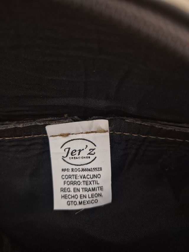 Riñonera de piel marrón