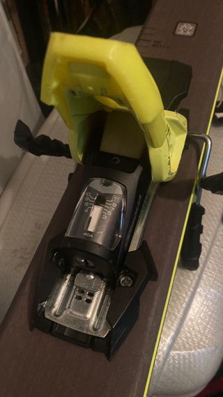 Esquís Head Kore 93-2025-184cm