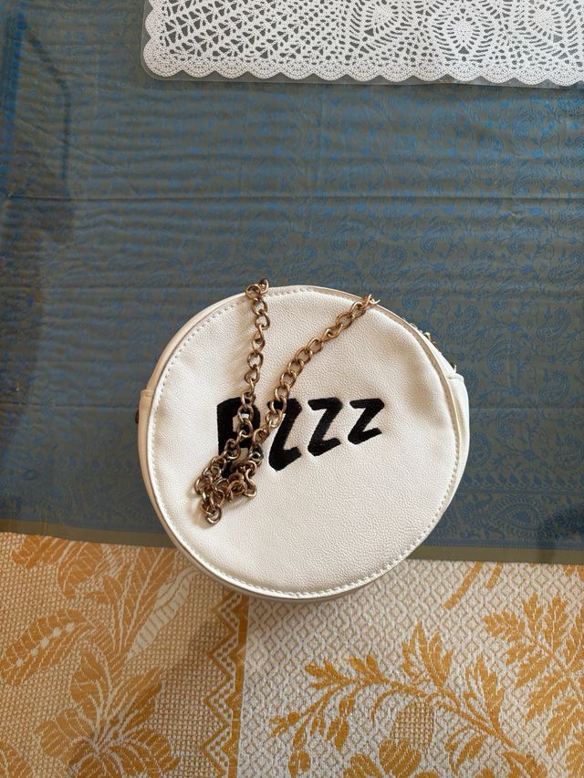 Bolso redondo KLING abeja bordada