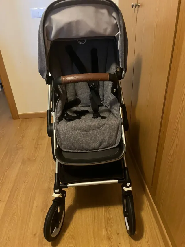 Bugaboo Fox 2 Silla y capazo de Paseo Gris