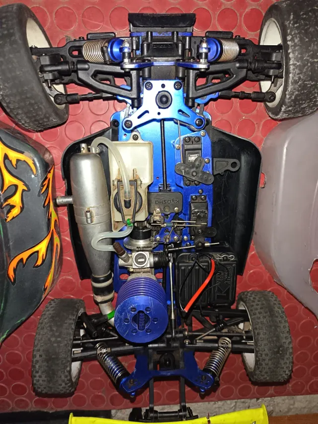 Auto RC Nitro blu
