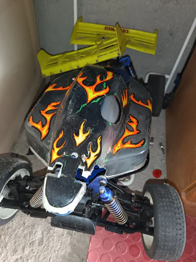 Auto RC Nitro blu