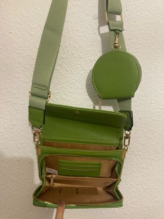 Bolso verde con monedero