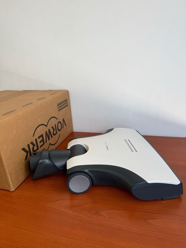 Folletto spazzola multifunzione EB420s