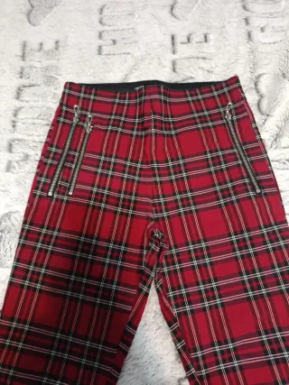 Pantalón Zara Tartán Rojo Talla M