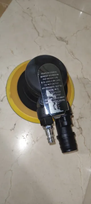 Levigatrice orbitale pneumatica da 10000 giri/min
Macchine DD