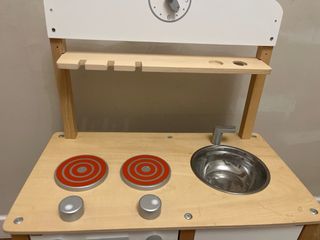 Cocinita de madera para niños