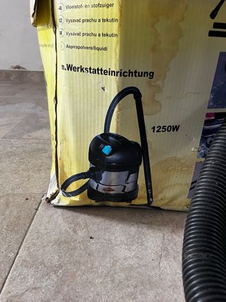 Aspiradora industrial 20L