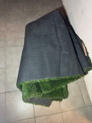 gran trozo césped artificial alta calidad