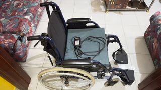 Silla de ruedas eléctrica como nueva
