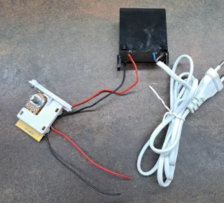 Trasformatore da 220V AC a 12V DC