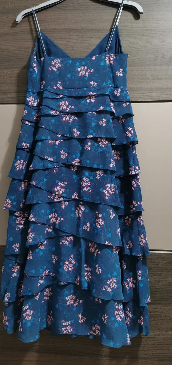 Vestido largo azul con flores rosas T42