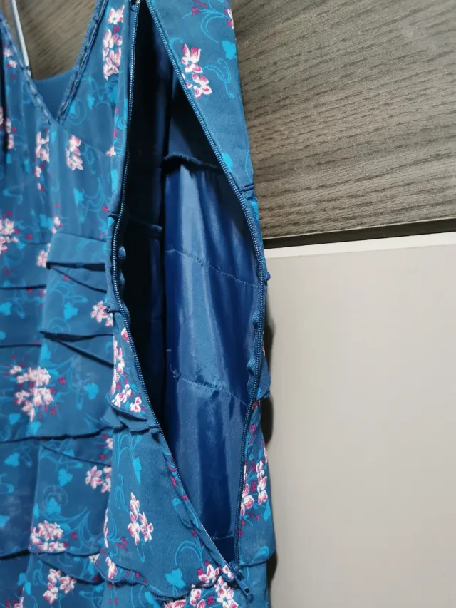 Vestido largo azul con flores rosas T42