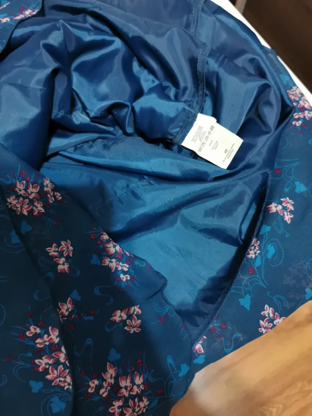 Vestido largo azul con flores rosas T42