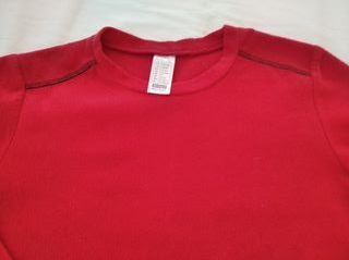 Camiseta térmica niña roja, talla14.
