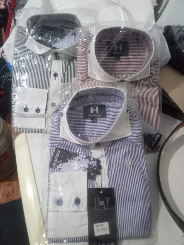 Camisa retro de rayas hombre
