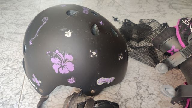 Patines en línea con protecciones. Talla del 35-38