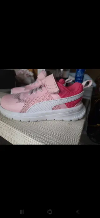 Scarpe Puma bimba n. 25