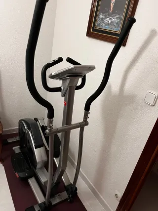 Elíptica de gimnasio en Alcalá de Henares