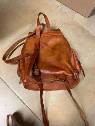 mochila de cuero