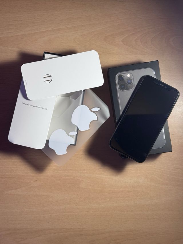 iPhone 11 Pro 64GB Cinzento Espacial