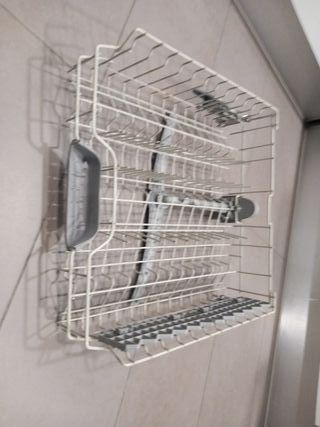 Cesta para lavavajillas marca Balay