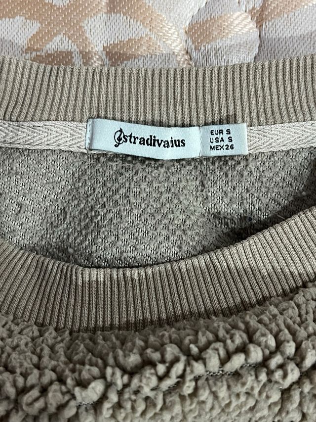 Jersey Stradivarius Talla S Marrón/Crema