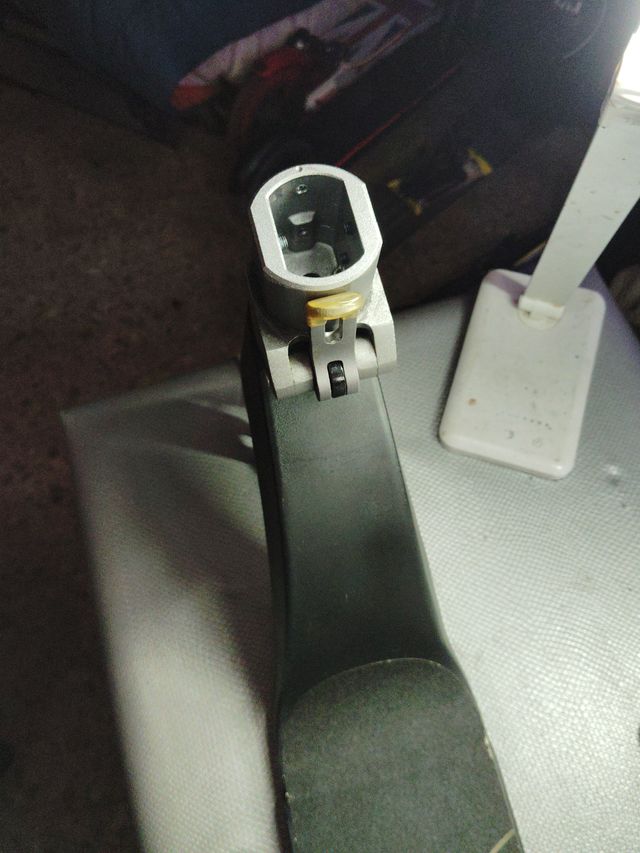 Chasis Cecotec Bongo con pinza de cierre