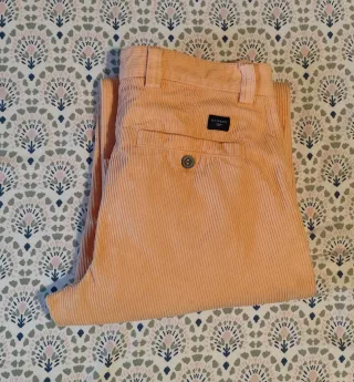 Pantalones Dockers pana hombre 