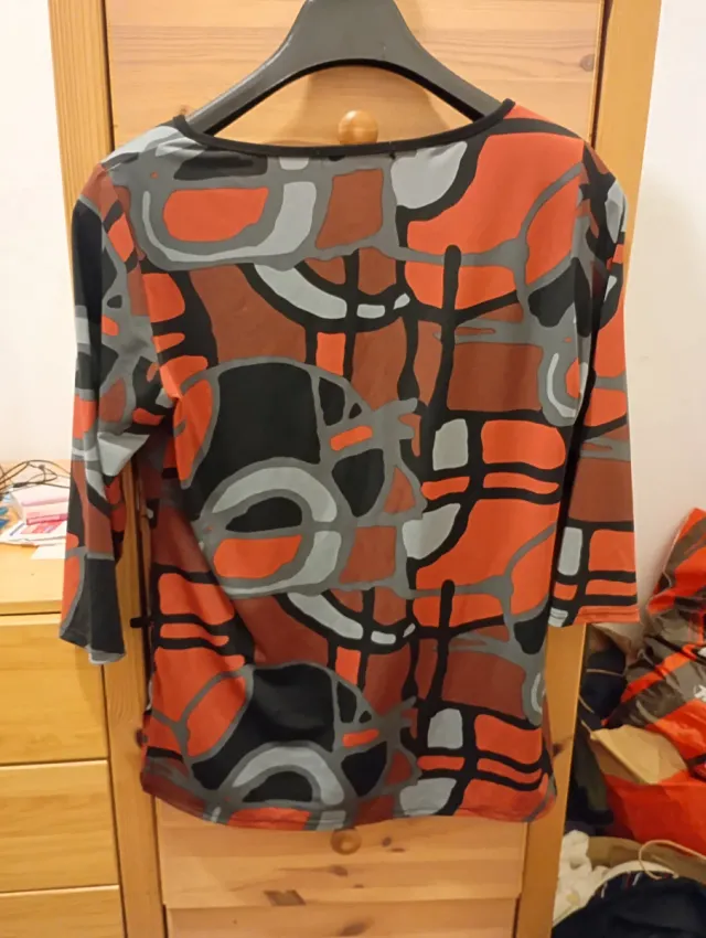 Blusa manga larga estampada multicolor