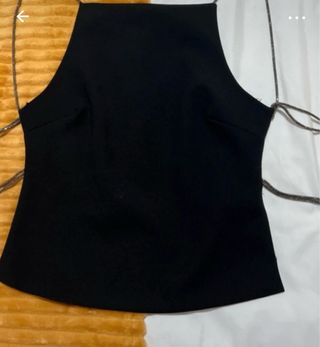 Top fiesta Zara espalda descubierta