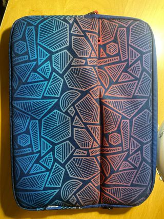 Funda portátil 35x25cm diseño geométrico