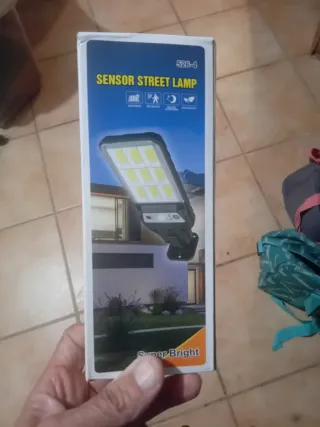 Faretti LED solari con telecomando