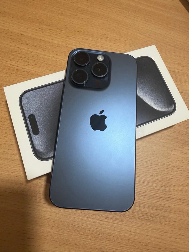 iPhone 15 Pro 512GB Blue Titanium