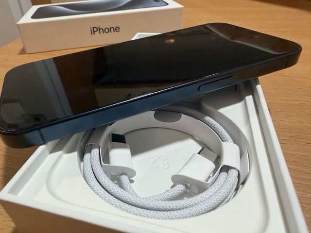 iPhone 15 Pro 512GB Blue Titanium