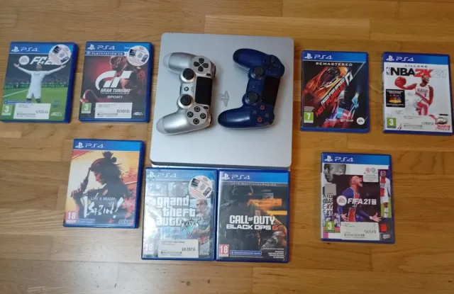 PS4 Slim 500GB + 2 Mandos + Juegos,