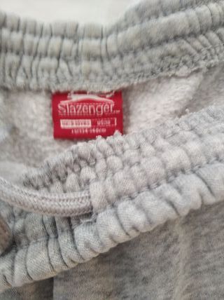 Pantalón corto gris Slazenger niño, talla 10 años.