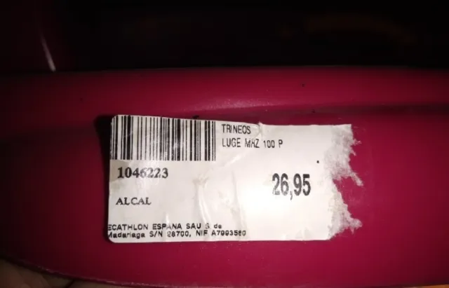 Trineo de plástico rojo