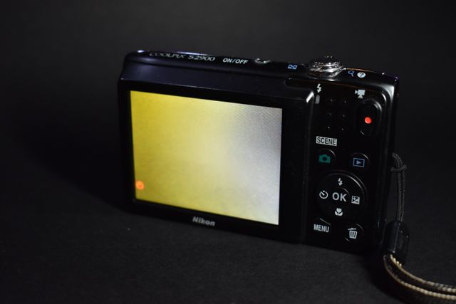 AFFARE!! ️ → Nikon Coolpix s2900 (003)