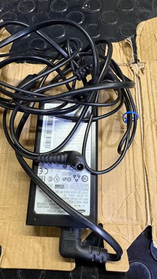 Cargador Patinete Eléctrico