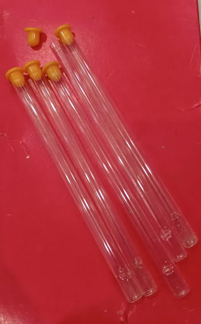 Conjunto tubos de ensaio e balão fundo redondo