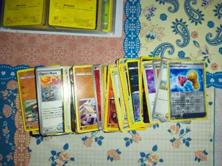 Lote cartas Pokémon y álbum
