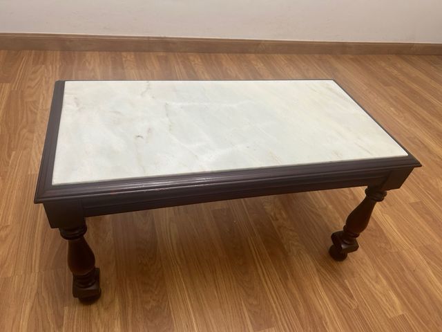 Mesa baja de salón mármol y madera