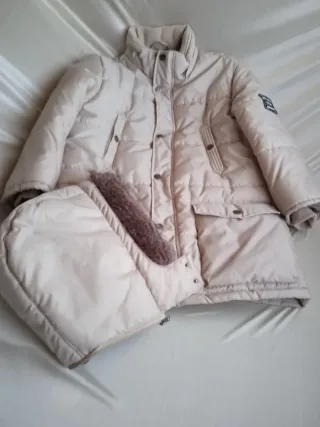 Anorak/ plumifero acolchado con capucha