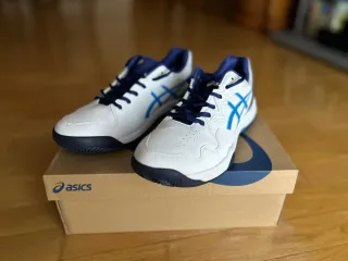 Deportivas Asics chico blancas y azules