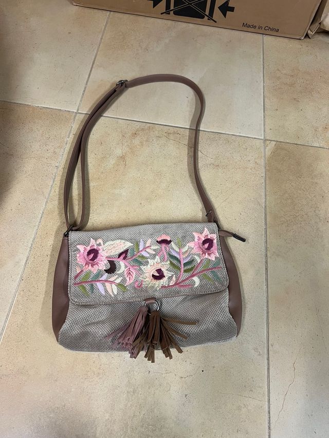 Bolso bandolera bordado