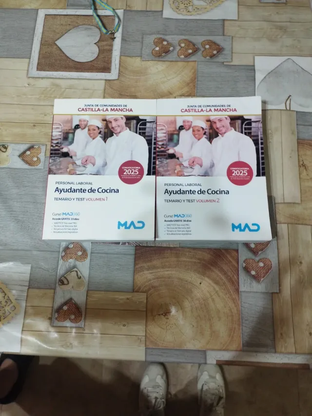 Personal laboral ayudante de cocina.