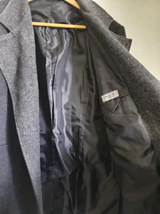 Chaqueta elegante gris y negra